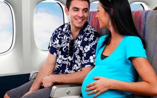 Насколько безопасна поездка на море во время беременности? Какой транспорт выбрать: поезд, машину или самолет?