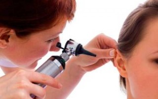 Как удалить серную пробку из уха в домашних условиях у взрослых и детей