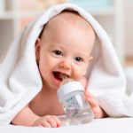 Допаивать ли новорожденного ребенка водой?